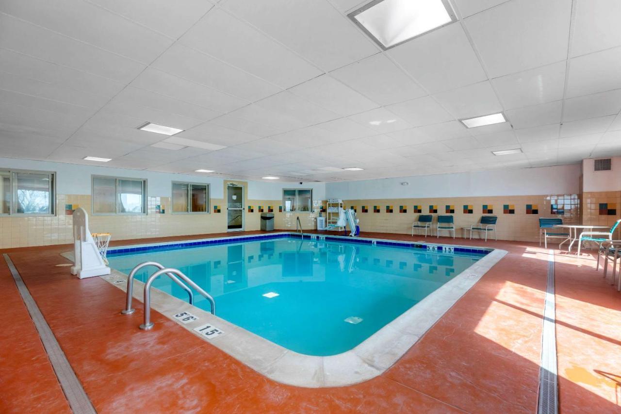Quality Inn & Suites Wellington - Fort Collins Extérieur photo