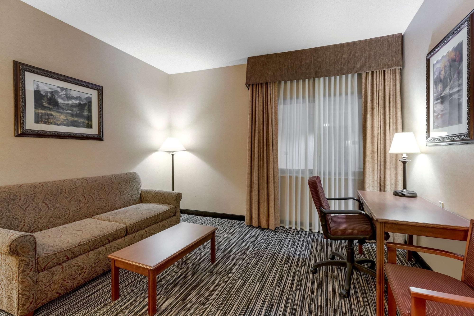 Quality Inn & Suites Wellington - Fort Collins Extérieur photo