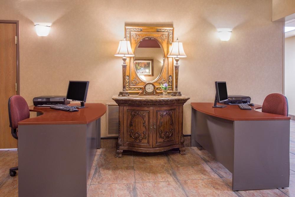 Quality Inn & Suites Wellington - Fort Collins Extérieur photo